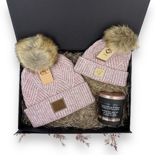 Een luxe cadeau om te geven aan nieuwe mama's na de geboorte - mama & baby winter warm collectie